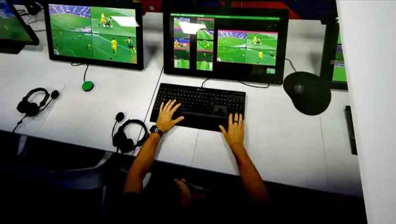 İtalya’da VAR Uygulaması Ekranlarda Görücüye Çıkıyor: Futbolda Devrim Mi?