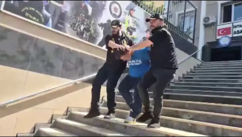 Ümraniye’de Hızlı Takip: 600 Bin Liralık Gasp Olayında Yakalandılar