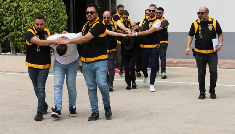 İş Adamı Sevgili Tuzağına Düşünce Hayatı Altüst Oldu