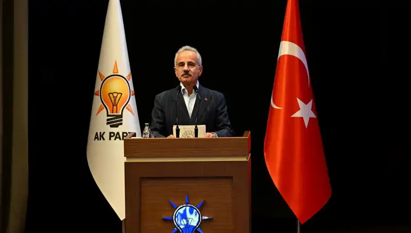 Ulaştırma Bakanı Uraloğlu’ndan Heyecan Verici Açıklama: Esenboğa Metrosu İçin İlk Adım Atılıyor!
