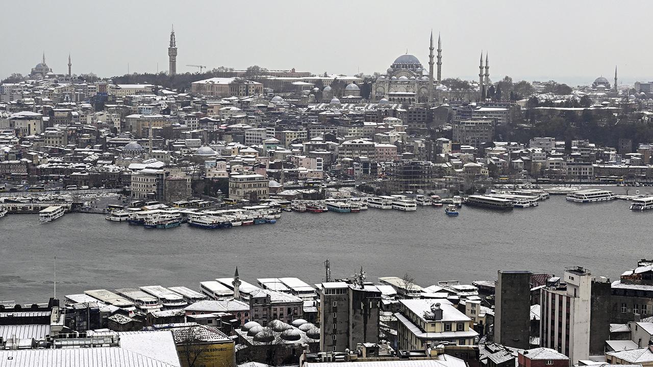 İstanbul'da Kar Yağışı Üst Üste Geldi