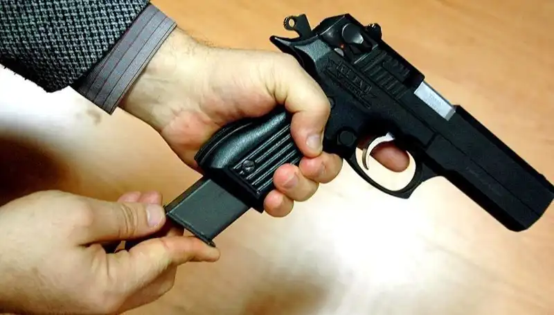 Silah Kurcalarken Hayatına Son Veren Genç Adamın Acı Hikayesi