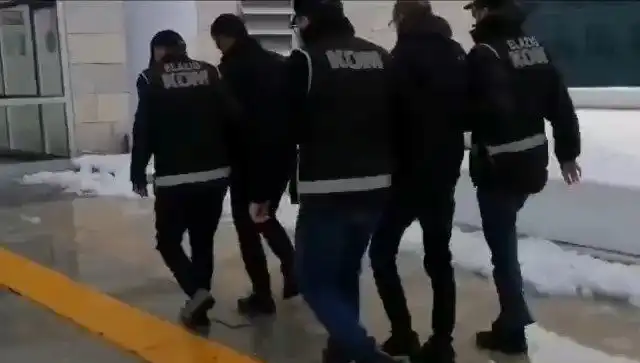 Elazığ’da Tefecilere Yönelik Baskın: 20 Gözaltı ve İhtiyaç Sahiplerine Destek