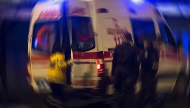 Yorgun Mermi Korkusu: Çocuk ve İki Yetişkin Hastanede
