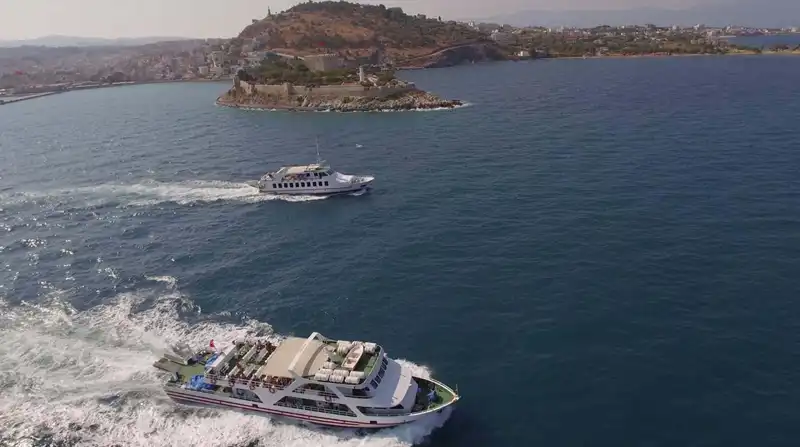 Yunan Adalarında Kapıda Vize ile Tatil Keyfi: Yeni Rota