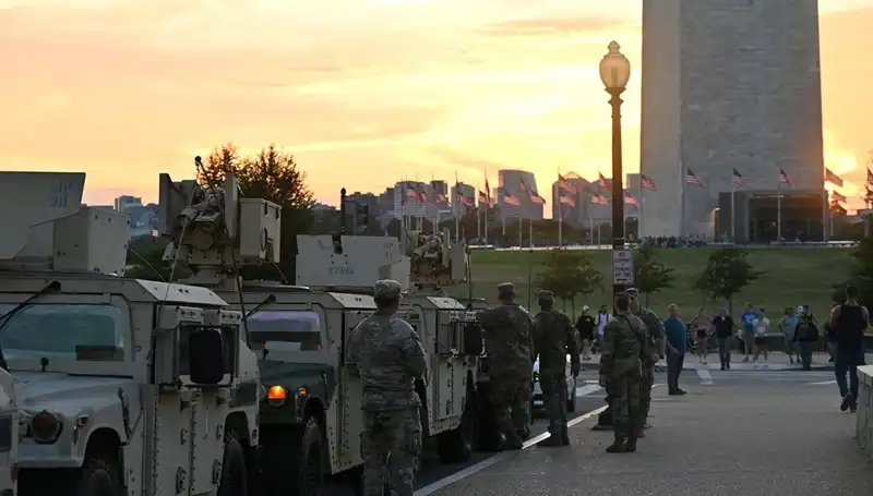 ABD Ordusu, Chicago'ya Giriş Yapmaya Hazırlanıyor: Nedenleri ve Sonuçları