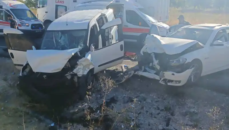 Nevşehir'de Tüyler Ürperten Trafik Kazası: 14 Yaralı Var!