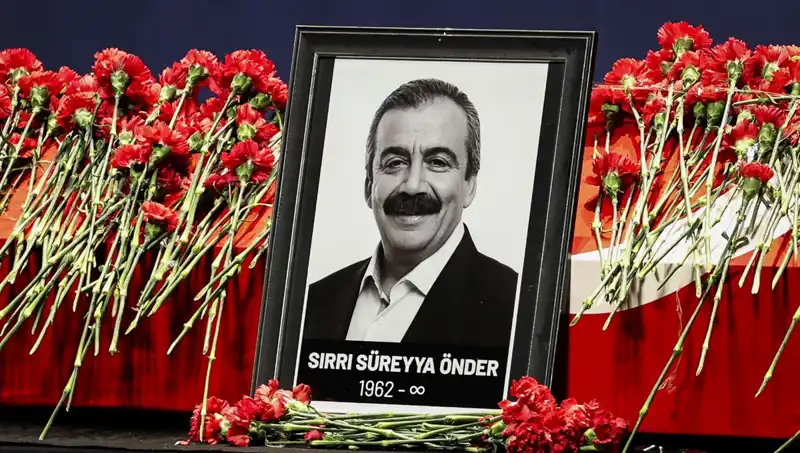 Meclis’te Sırrı Süreyya Önder’i Anma Töreni: Hatıralar ve Veda