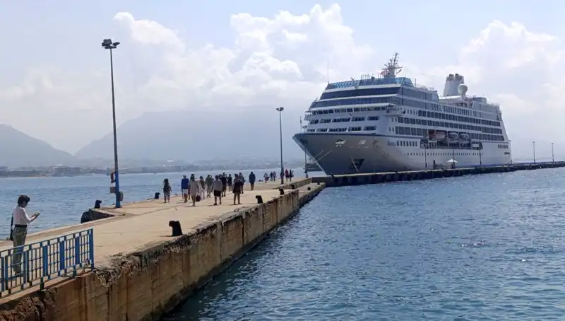 ABD'li Turistlerin Alanya'daki Kruvaziyer Macerası: Göz Kamaştıran Güzellikler