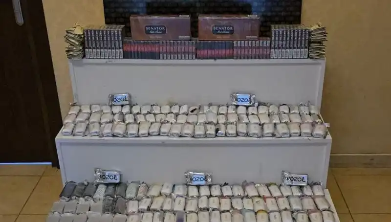 Gümrük Kaçağı Sigara Operasyonu: Yüzlerce Kilo Ele Geçirildi