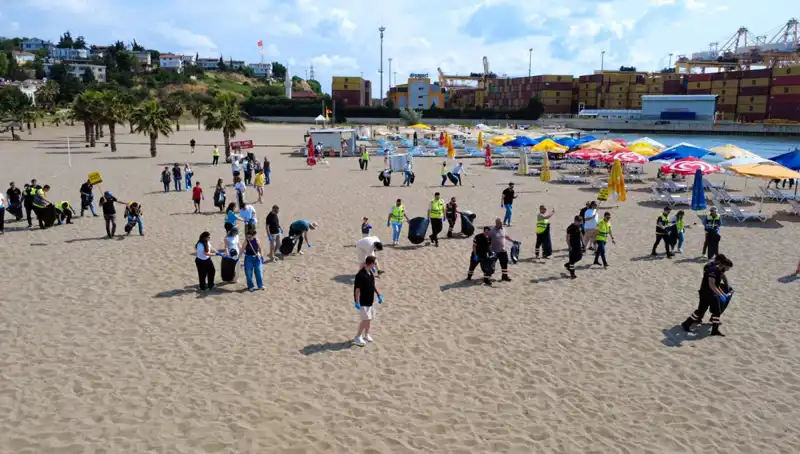 Plajlarda Çevre Temizliği: Doğayı Korumak İçin Bir Araya Geldik
