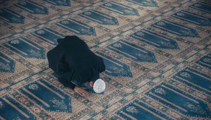 Cuma Namazı Saati 12 Eylül: İstanbul, Ankara ve İzmir İçin Bilgiler