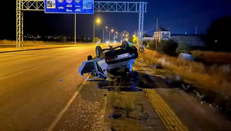 TIR Kazası: Otomobil Takla Attı, 1 Kişi Yaralandı
