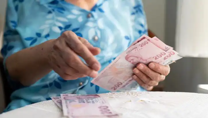 Dolandırıcılar, Emeklileri Hedef Alarak Yeni Taktikler Geliştiriyor