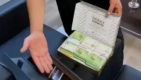 Manavgat Belediyesi Operasyonunda Baklava Kutusundan Çıkan Avrolar İddiaları Gündeme Getirdi