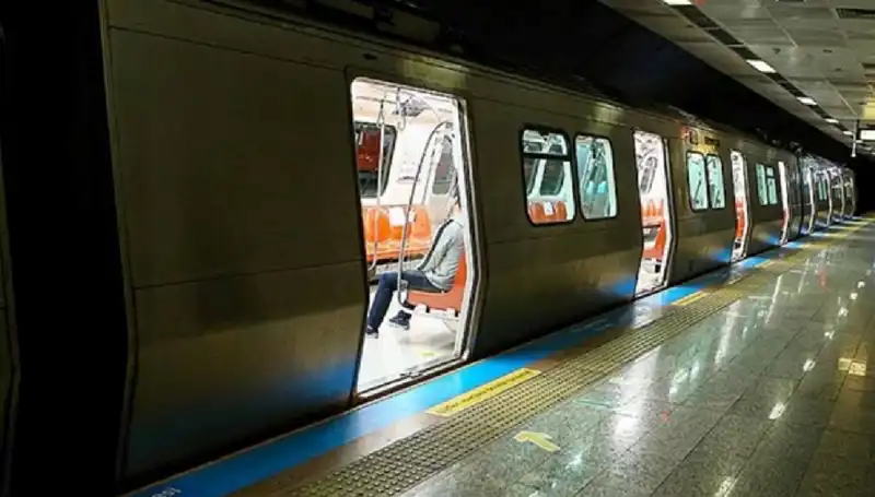 İstanbul'da Metro İstasyonları Kapatılıyor: Yolcuları Neler Bekliyor?