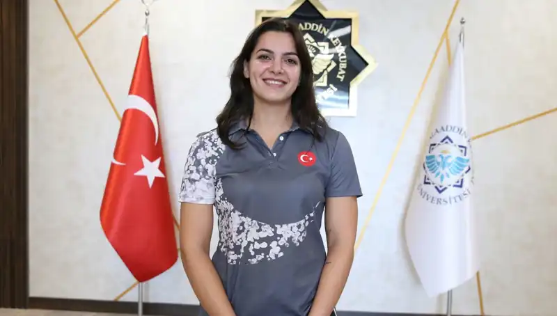 Esra'nın Altın Madalya Storyası: Dünya Şampiyonluğu Yolundaki Hedefi