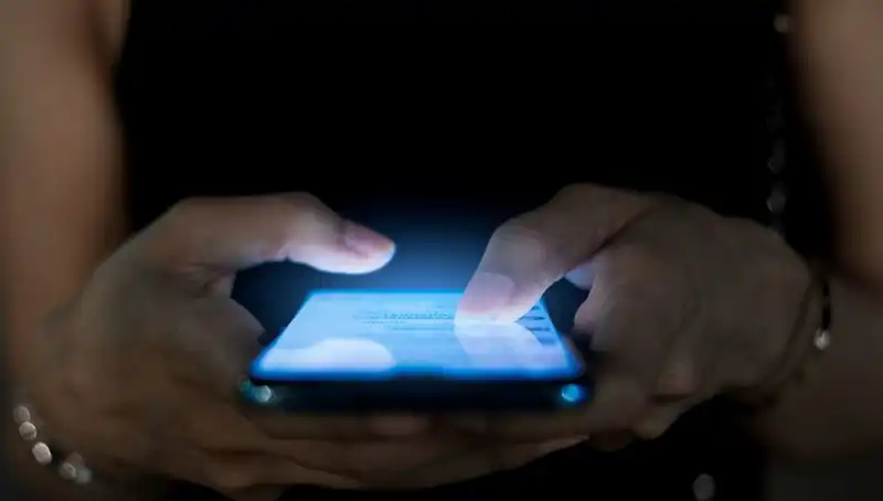 Narsisizmin Yeni Belirtisi: Telefon Alışkanlığınız Size Ne Anlatıyor?