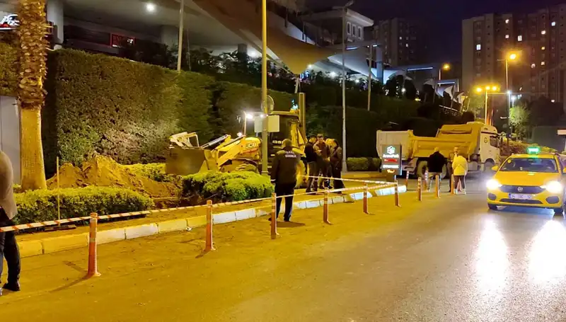 AVM Girişinde Doğalgaz Alarmı: Neler Yaşandı ve Sebepleri Neler?