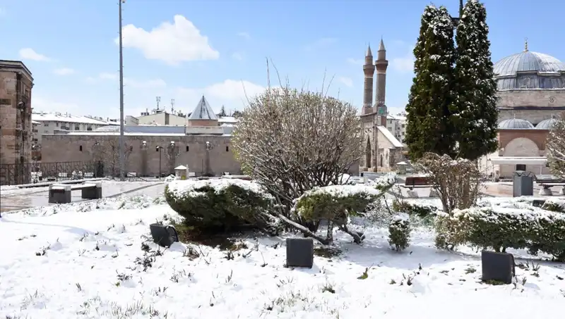 Sivas’ta Nisan Ayında Rekor Soğuk: Eksi 17 Derece Kaydedildi